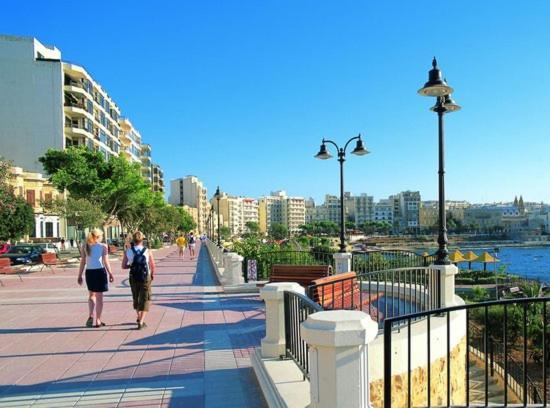 Super Luxury Apartment In Tigne Point, Amazing Sea Views Слима Экстерьер фото